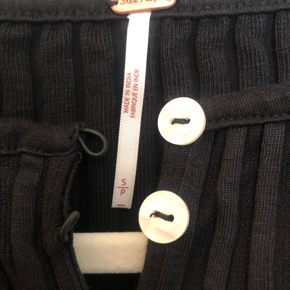 Free People Black Ribbed Button-Front Tank - Picture 2 of 3